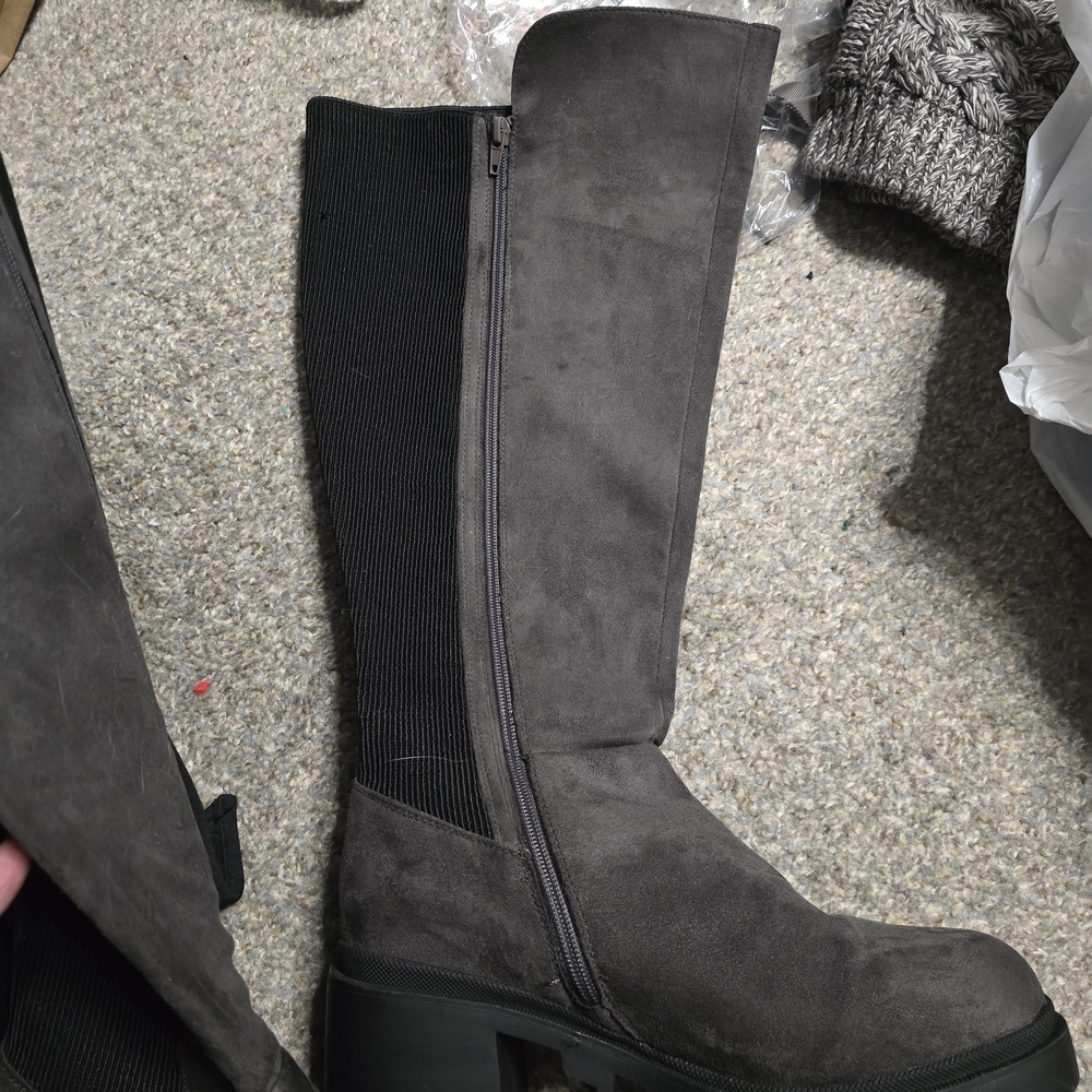 Gray Knee-High Women's Boots